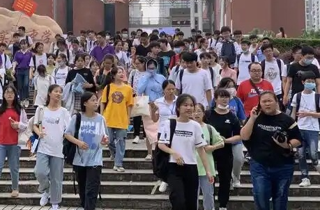 中高考临近，考前心理调适指南助考生轻装上阵