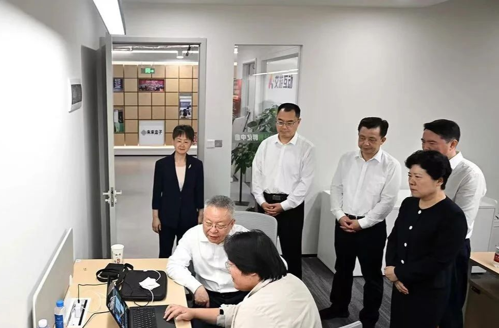 沈晓明专题调研文化和科技融合工作