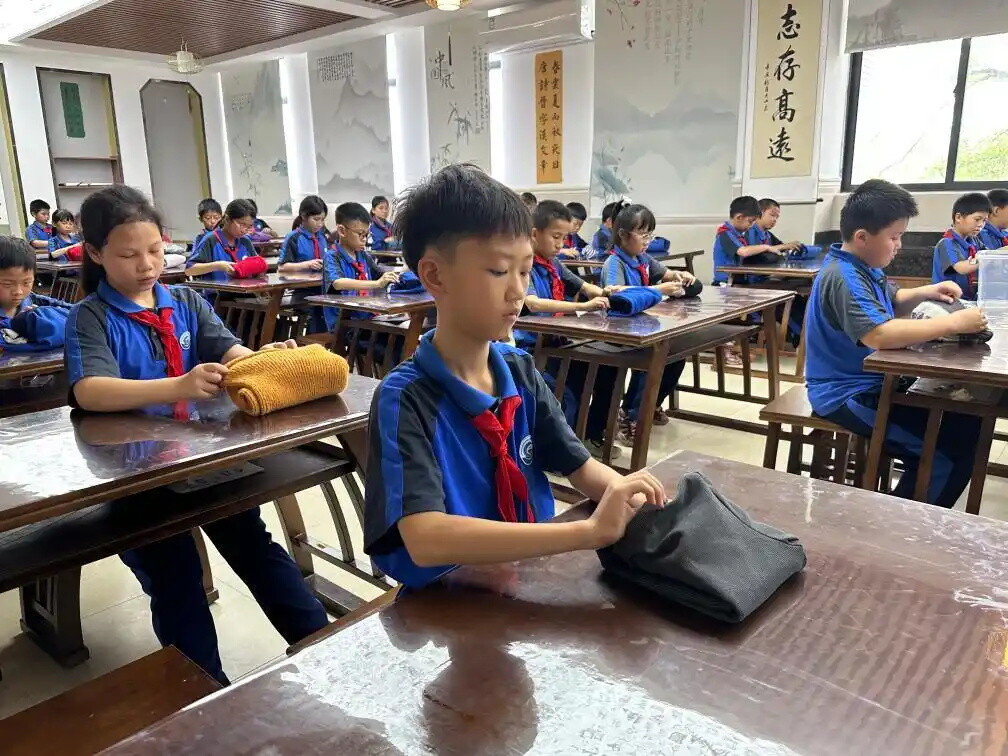 课程流于形式 课时被挤占 课后作业“摆拍”——一些中小学劳动课为啥沦为“走过场”？