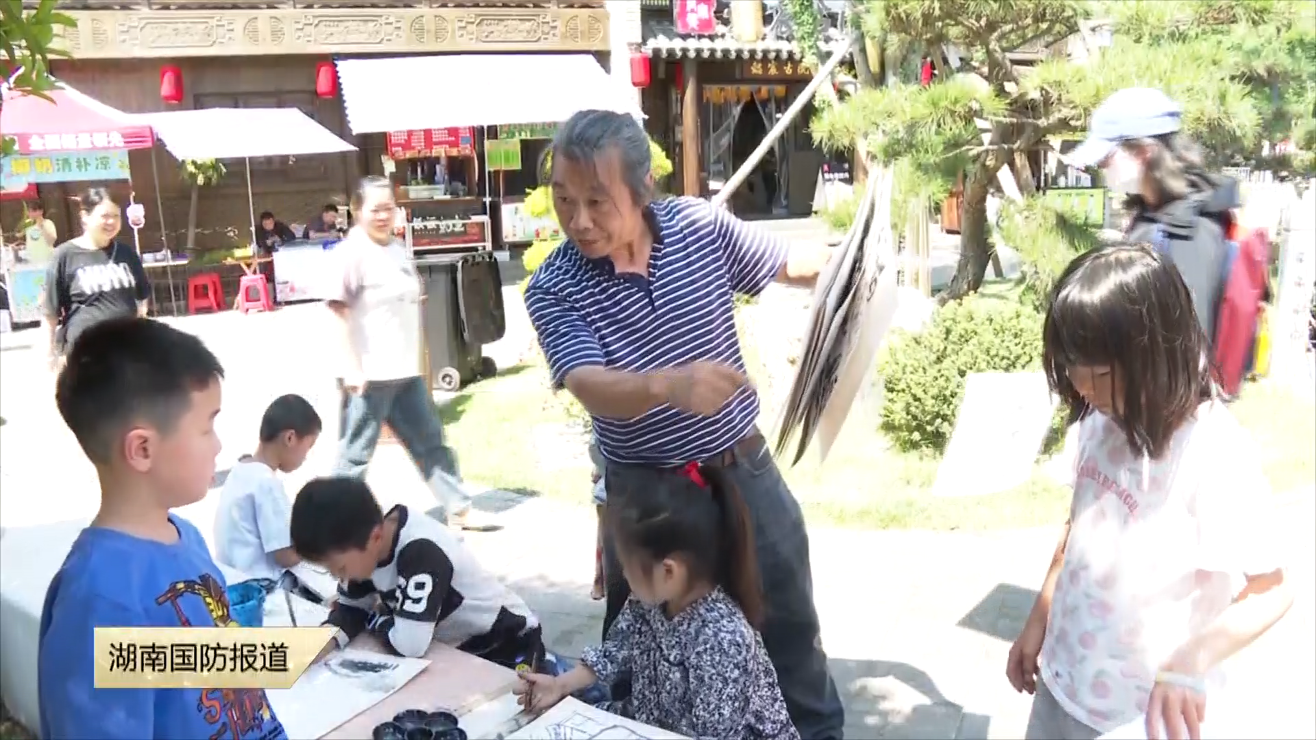這名老兵的故事被搬進電影大屏——“神筆”許國良守護孩童藝術(shù)夢