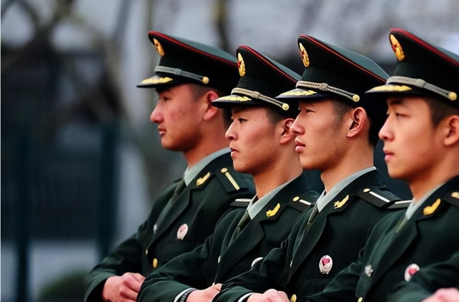 @高考生們 高考倒計(jì)時(shí) 報(bào)考軍校小貼士請(qǐng)收好