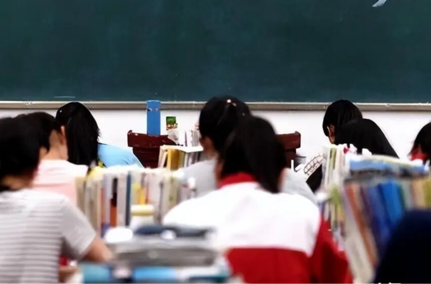 2025高考14個(gè)榜首問(wèn)答——考生最關(guān)心問(wèn)題集錦