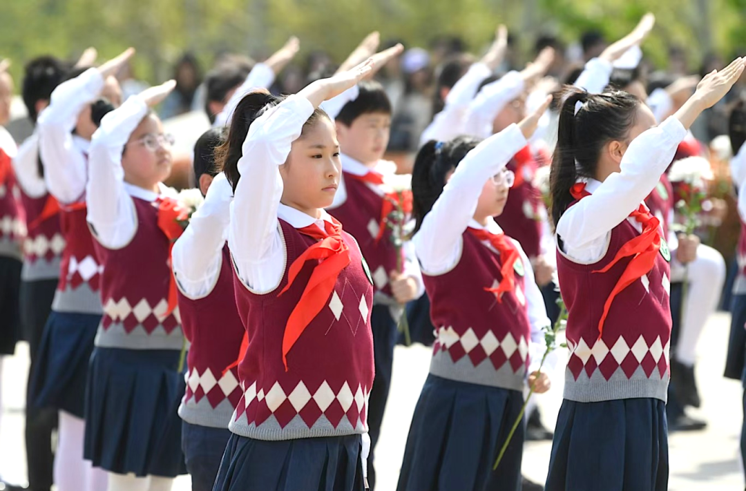 让星星火炬在新时代更加闪耀——写在中国少年先锋队第九次全国代表大会开幕之际