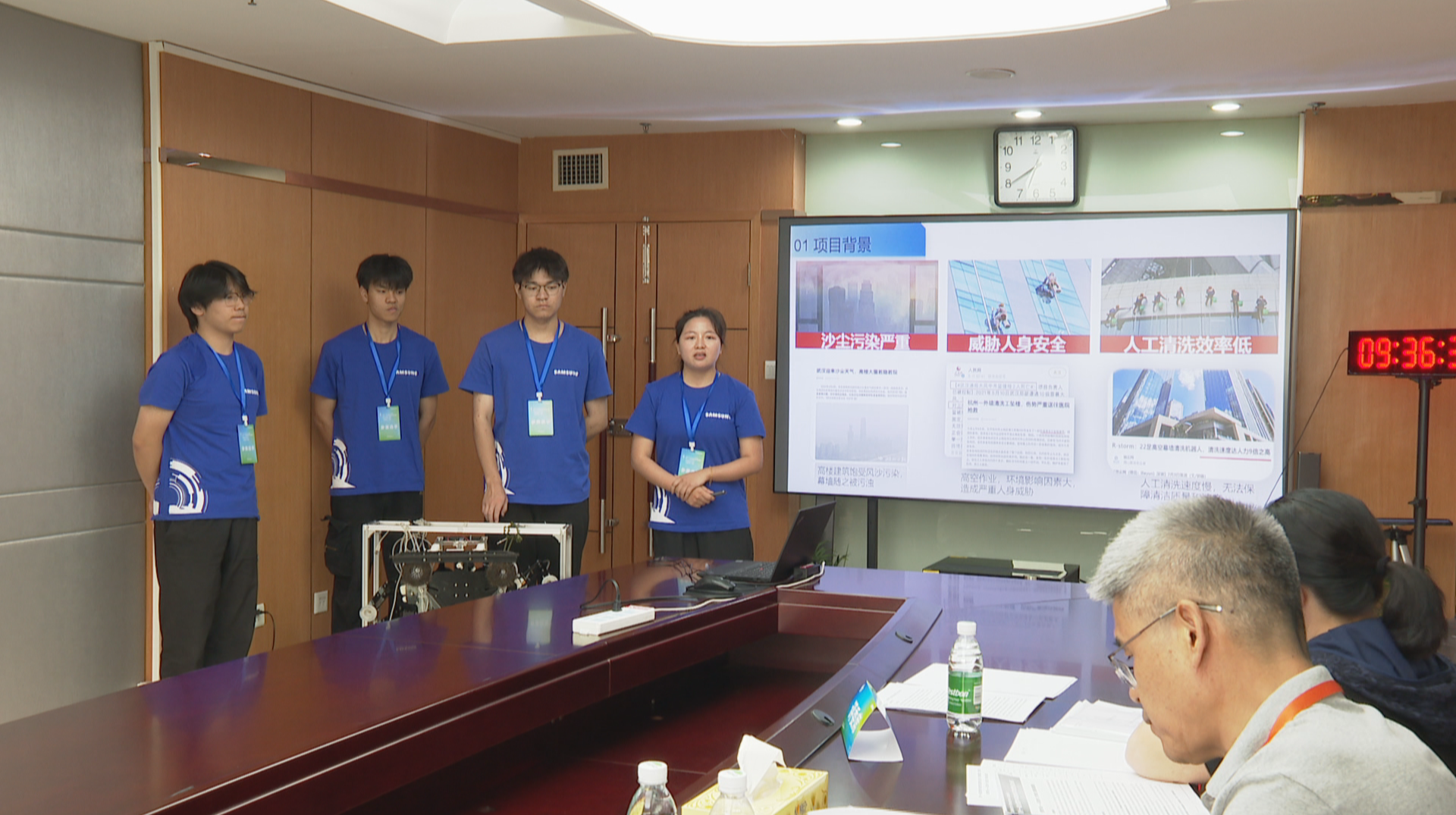 湖南青少年同台竞技 比拼科普创新