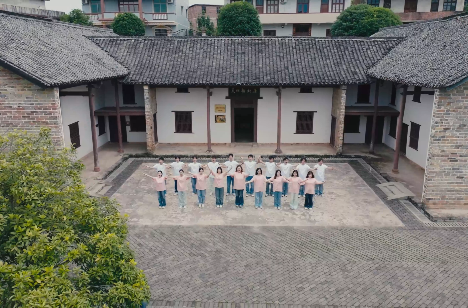 湖南校园好声音拉歌丨南华大学热血唱响《游击队之歌》与《追寻》