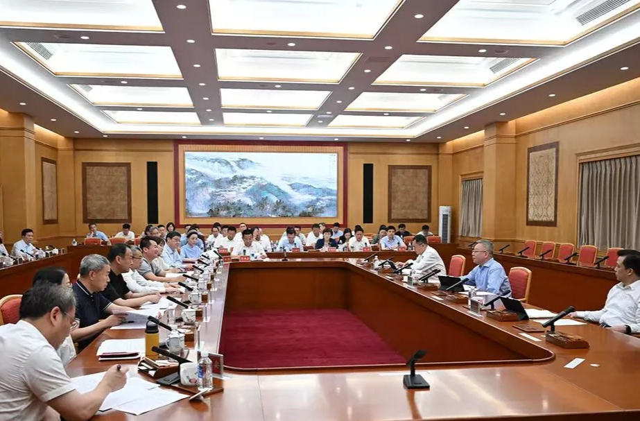 湖南省委书记端午前夕的这场调研，“着眼于人、落脚于人”