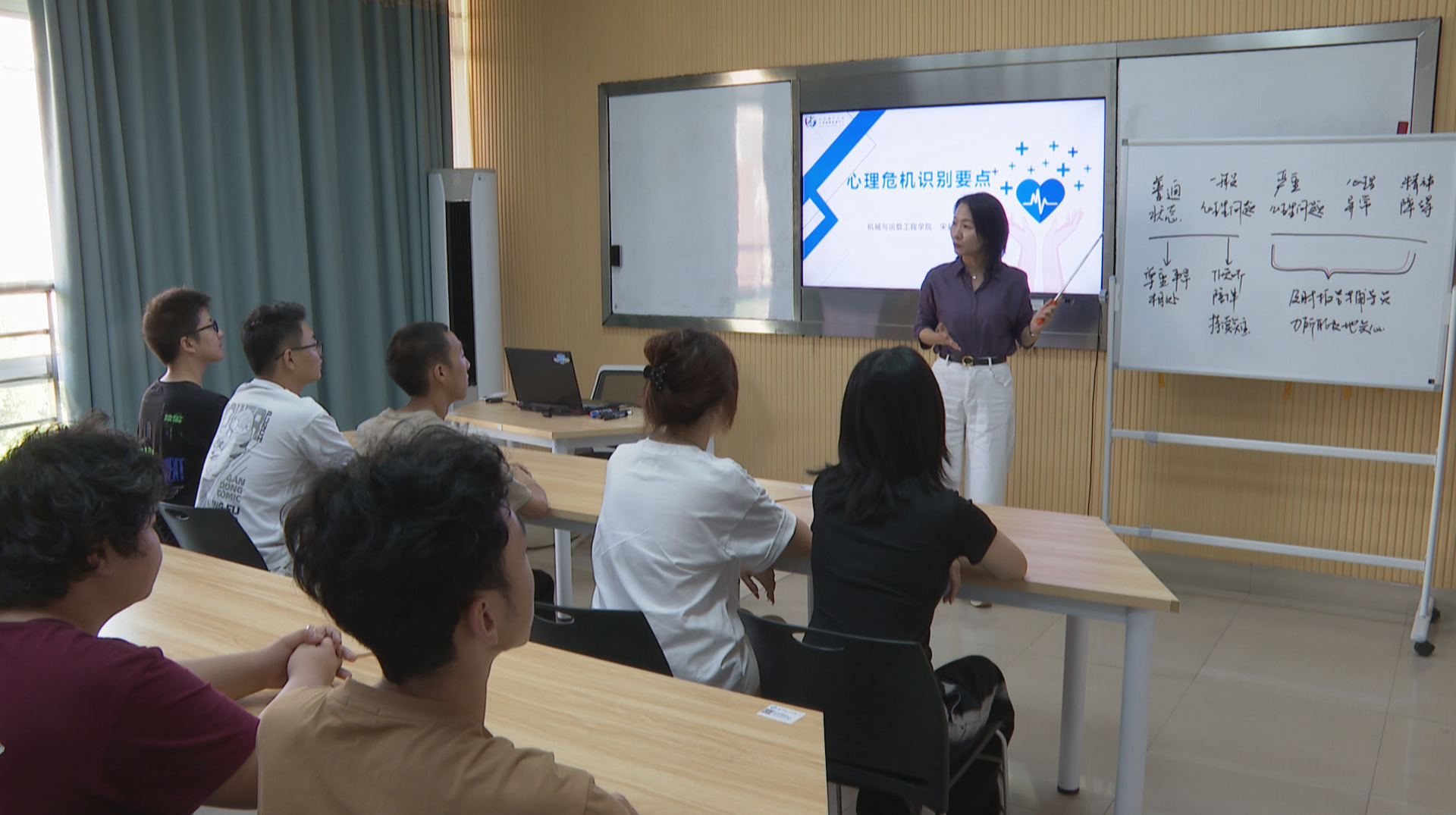 守护学生心理健康 高校构建心理健康防护网