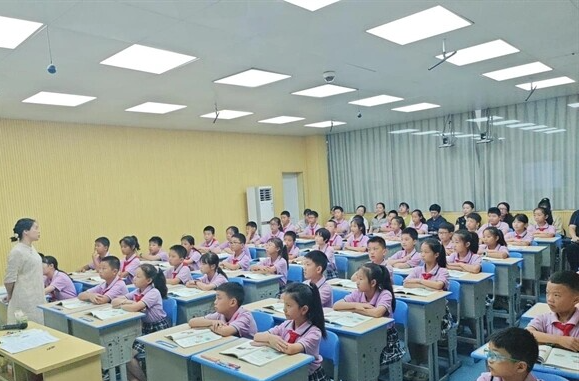 娄底市中小学2025年暑假放假和秋季开学时间确定
