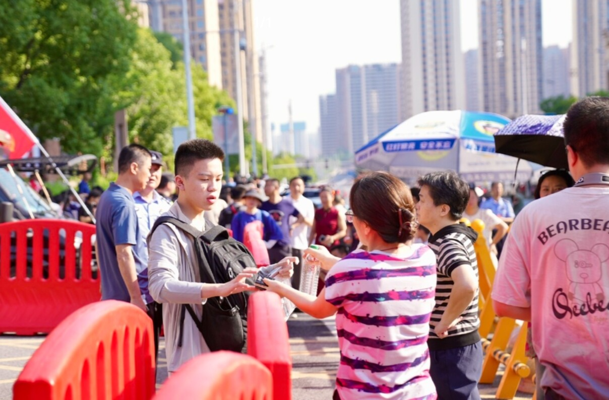 高考进行时 | 加油吧少年！