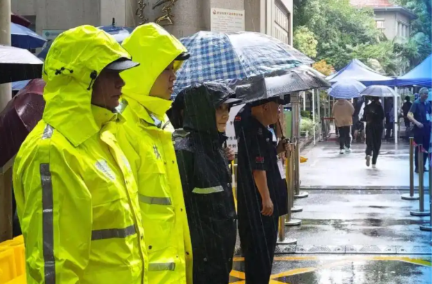 暴雨中的守护——湖南全方位保障高考顺利进行