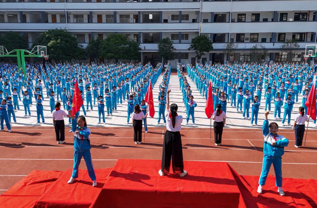 炎陵县城南小学——趣味大课间 快乐满校园