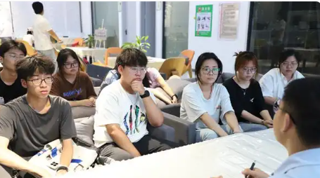 湖南科技学院：读书活动解锁青年“成长密码”