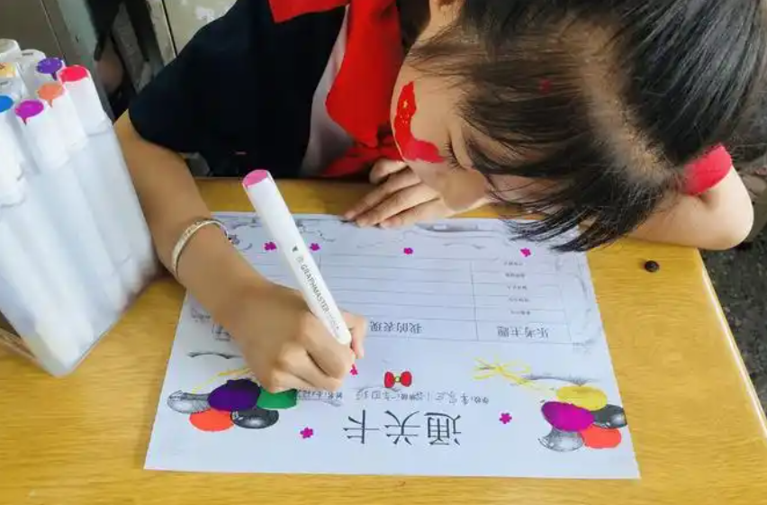 期末“乐考”：从“育分”转向“育人”