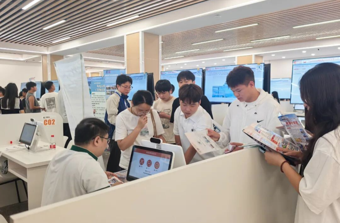 两部门：推动社会组织助力高校毕业生就业