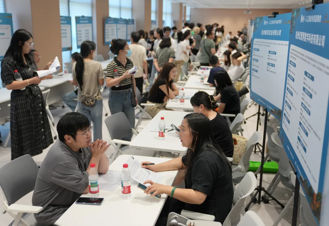 高校毕业生就业冲刺再加速——教育系统促进高校毕业生就业政策举措及实施成效纪实
