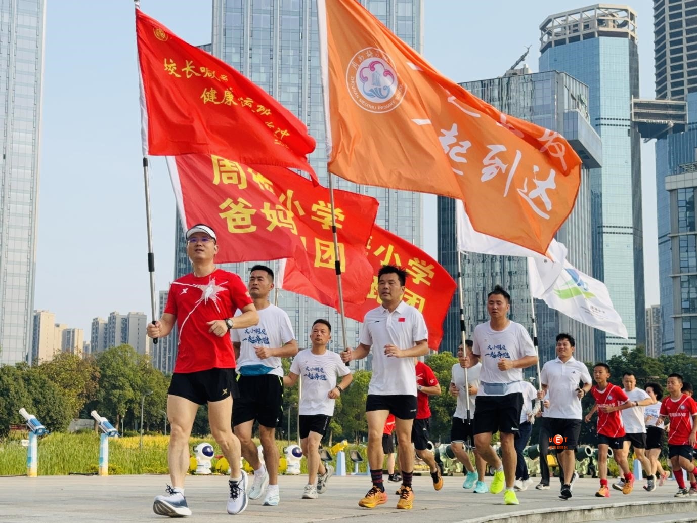 当校长成为跑者：周南梅溪湖小学的“两小时”运动哲学