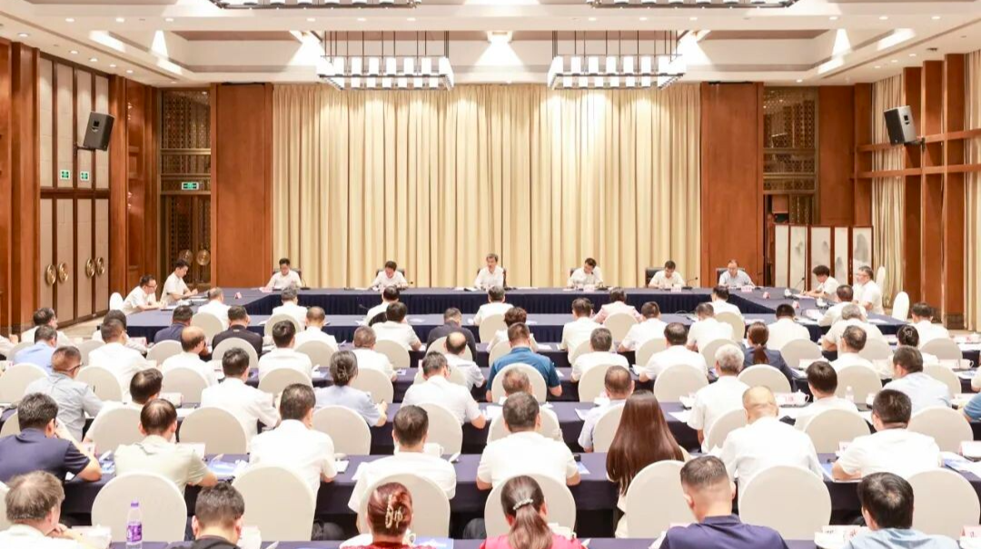 教育部召开高校毕业生离校后促就业工作座谈会