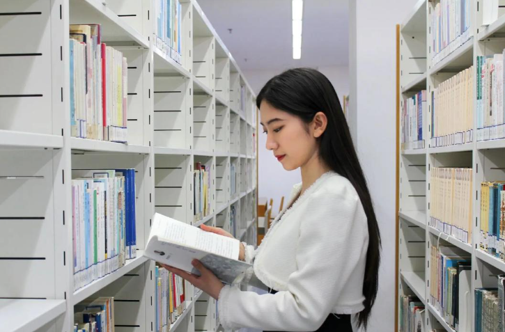 构建“大阅读推广体系” 助力高质量人才培养