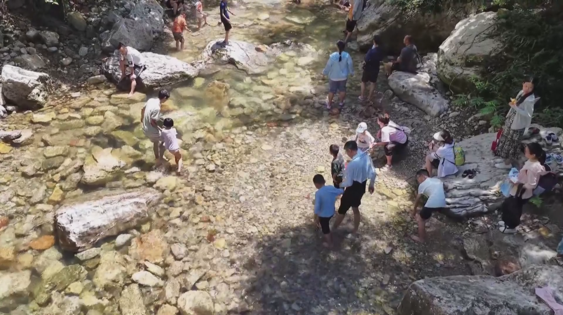 文旅避暑游热力十足 绽放夏日消费活力