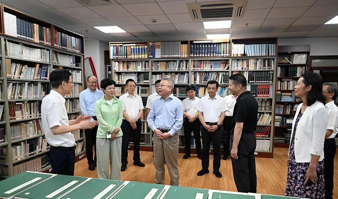 沈晓明赴复旦大学、上海交通大学、上海纽约大学调研