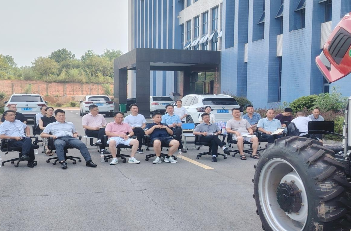 汨罗市职业中专师生筑梦酷暑，淬火历练备战国赛