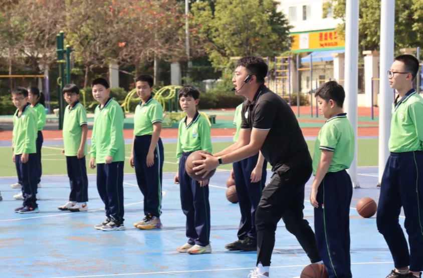 让“后卫型”和“前锋型”体育教师都能脱颖而出