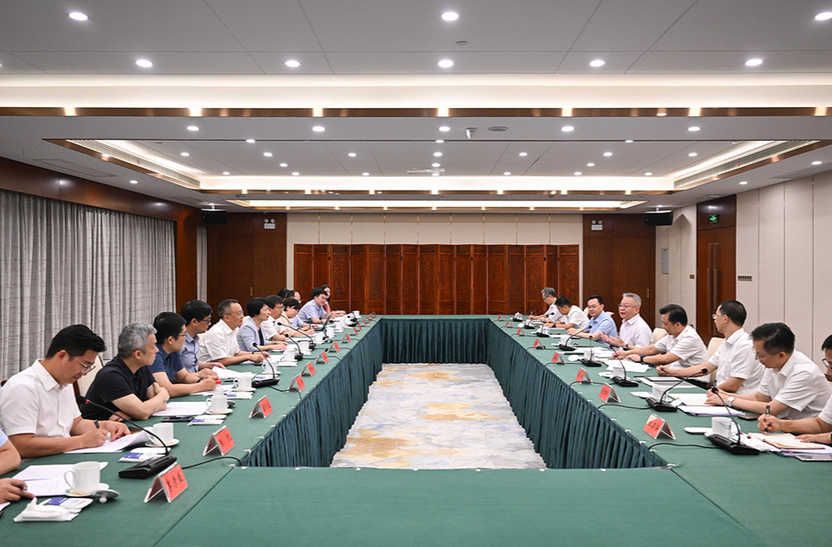 沈晓明与华东师范大学党委书记梅兵、校长钱旭红一行会谈
