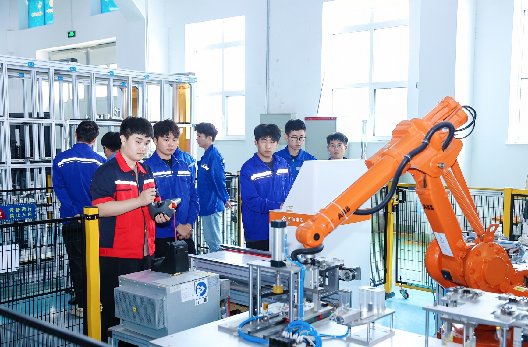 录取分数攀升 学校规模扩容——职业本科，吸引力缘何日益提升？