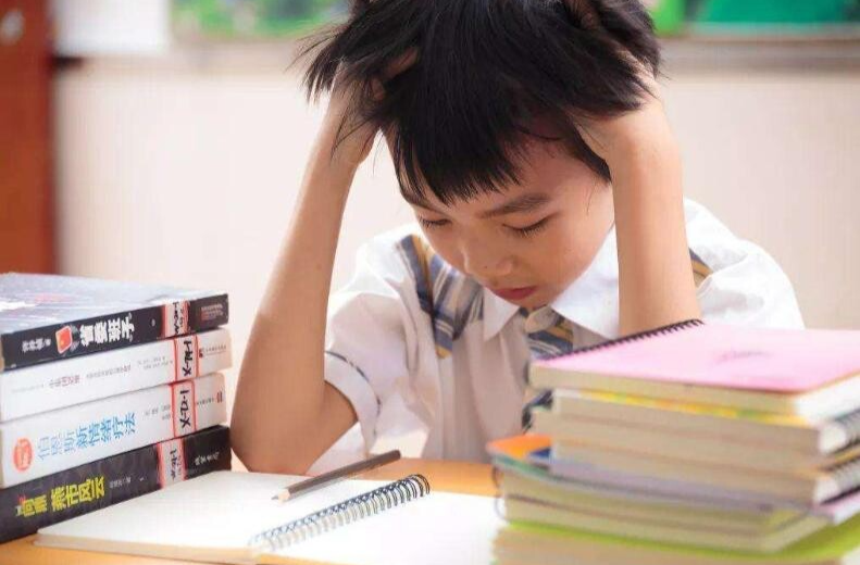 暑假“余额”不足，这样帮孩子避免“开学焦虑”