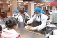鸭肉卷冒充牛肉卷、鸡腿变鸡翅根……校园食品安全典型案例公布