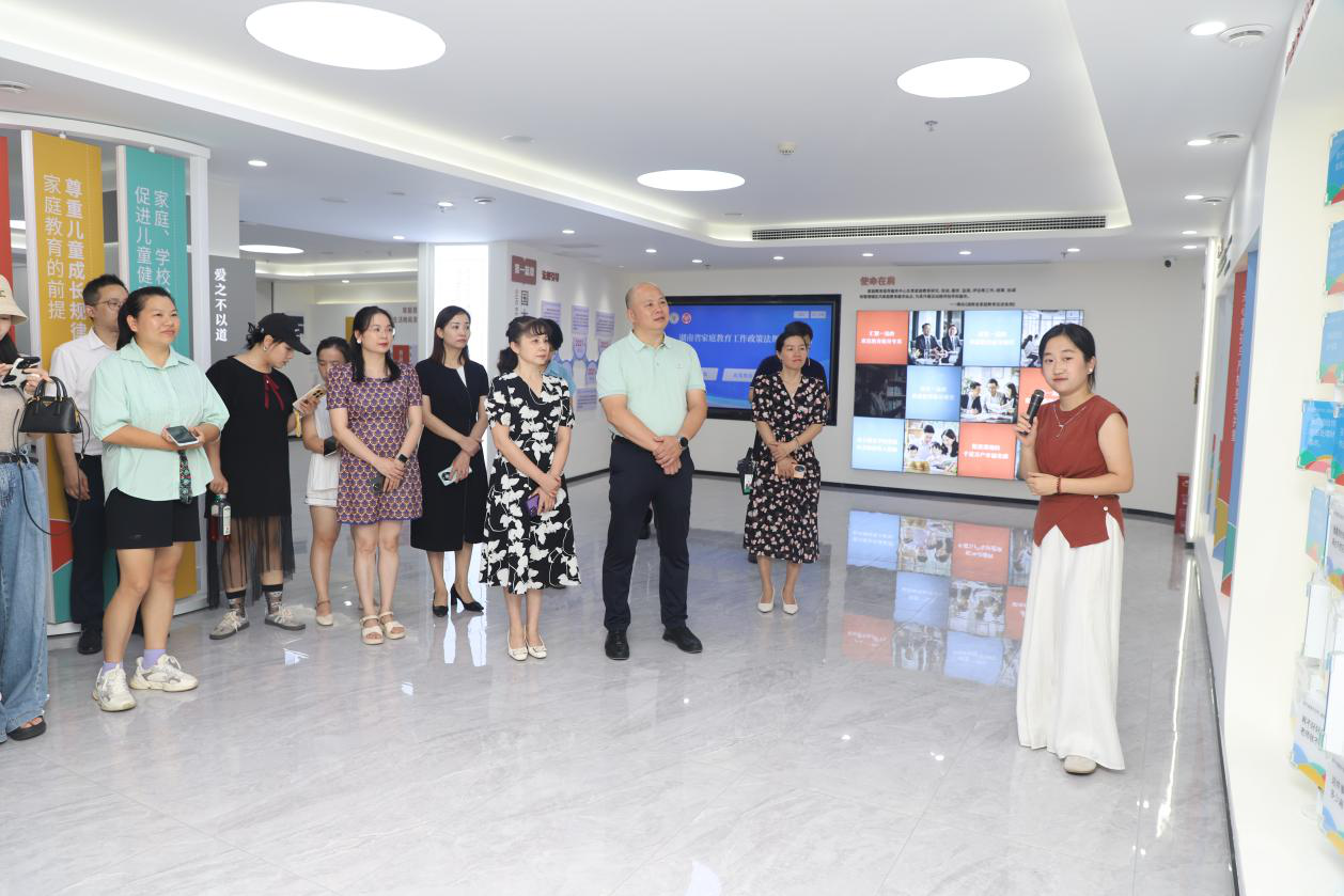 让爱与美在四季绽放：2025湖南省家庭才艺大赛暨“爱眼杯”绘画作品征集活动温暖启航