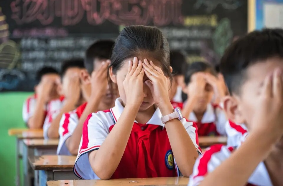 如何防控儿童青少年近视发生发展，《指引》来了