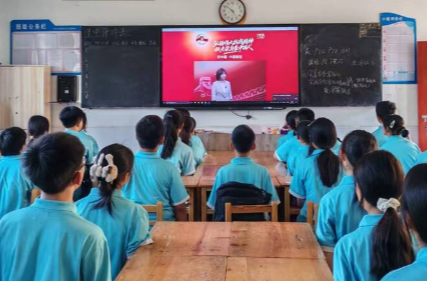 聆听英雄故事 弘扬抗战精神——三湘学子同上一堂思政大课引发热烈反响