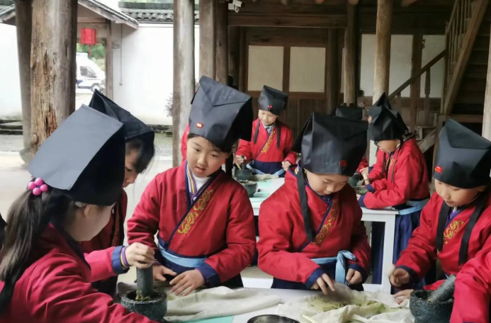认清“营销噱头” 防范研学安全风险