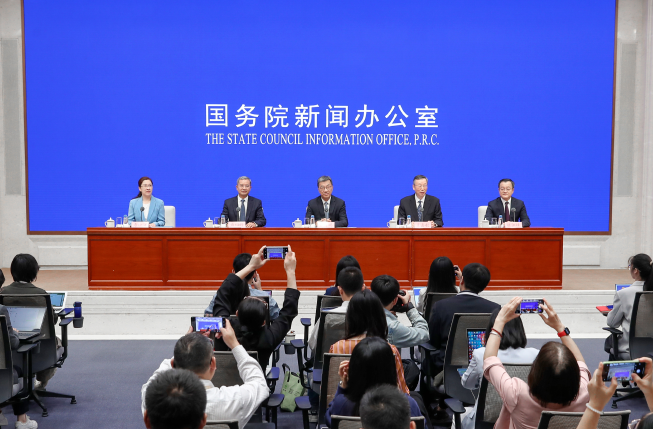 教育部：推进人才供需适配改革 学科专业目录从10年一修订到每年更新