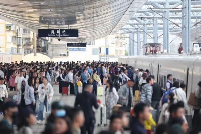 10月6日全国铁路预计发送旅客1640万人次