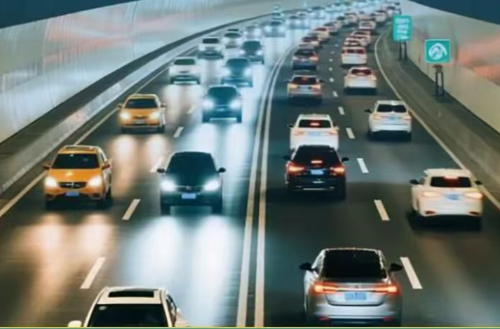 假期返程交通流量增加，这些安全事项要注意→