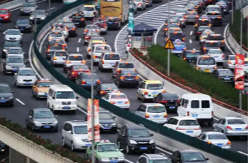 今日返程高峰预计在14时至21时！截至10月7日10时，湖南以下高速公路车流量大