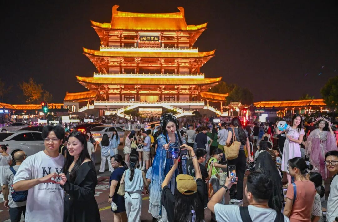 国庆中秋假期，全省累计接待游客近4000万人次