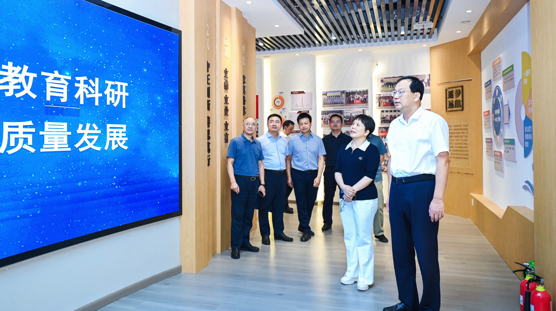 高山到省教育考试院、省教育科学研究院走访调研