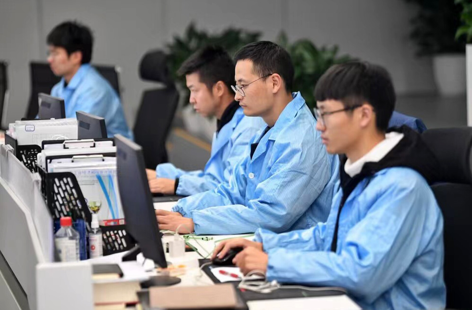 人民日报：强化中国式现代化的人才支撑