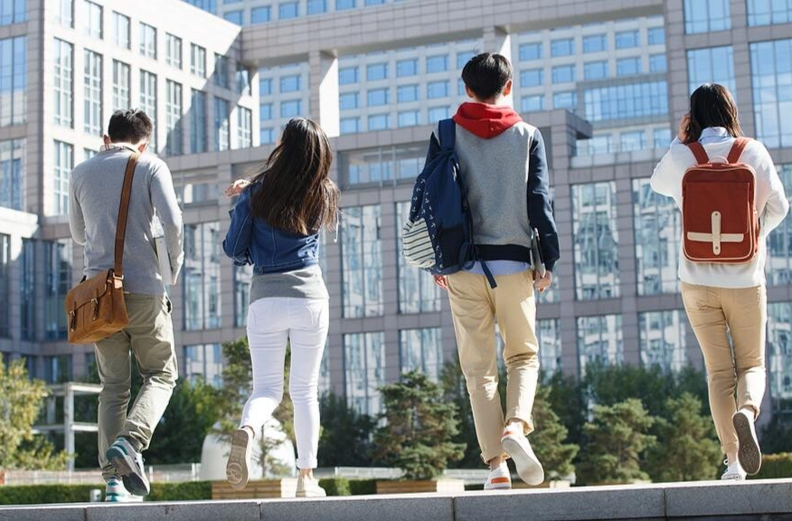 年轻人关心的这些事，“十五五”规划建议都提到了