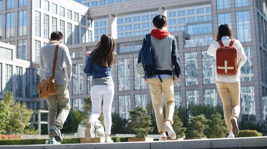 年轻人关心的这些事，“十五五”规划建议都提到了