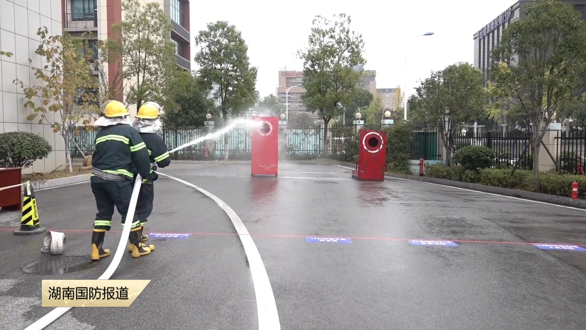 294名消防“尖兵”同台竞技——这场微型消防站技能比武精彩纷呈