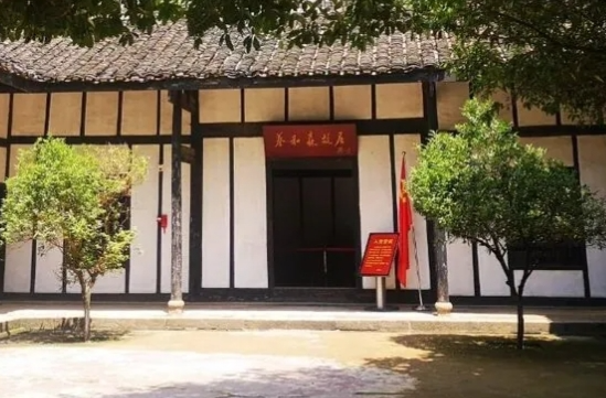 湖南探索红色旅游新业态：从“打卡”到“体验”，更多年轻人走进红色场馆