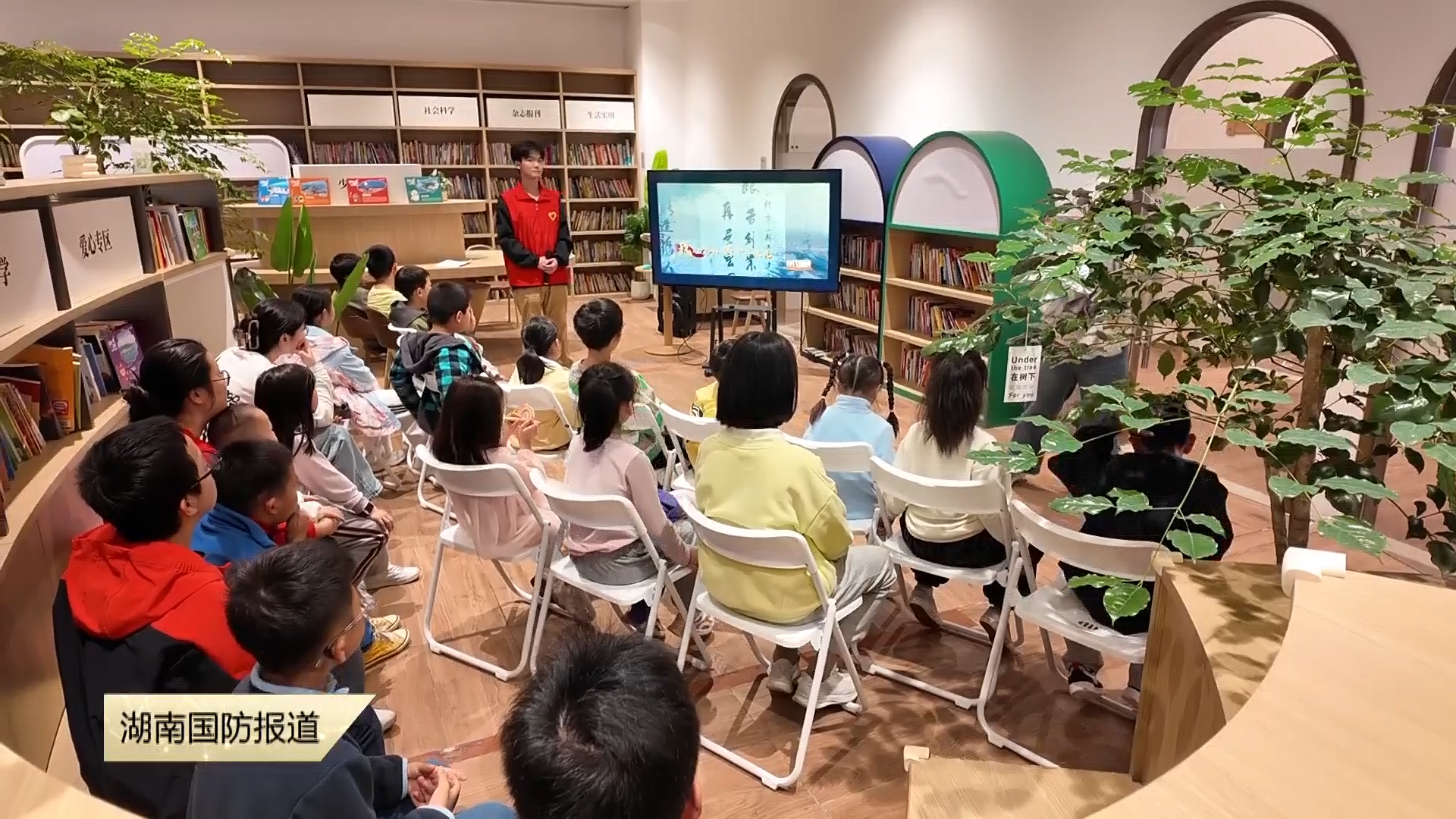 “两弹一星”精神进社区 青春力量播种家国情怀