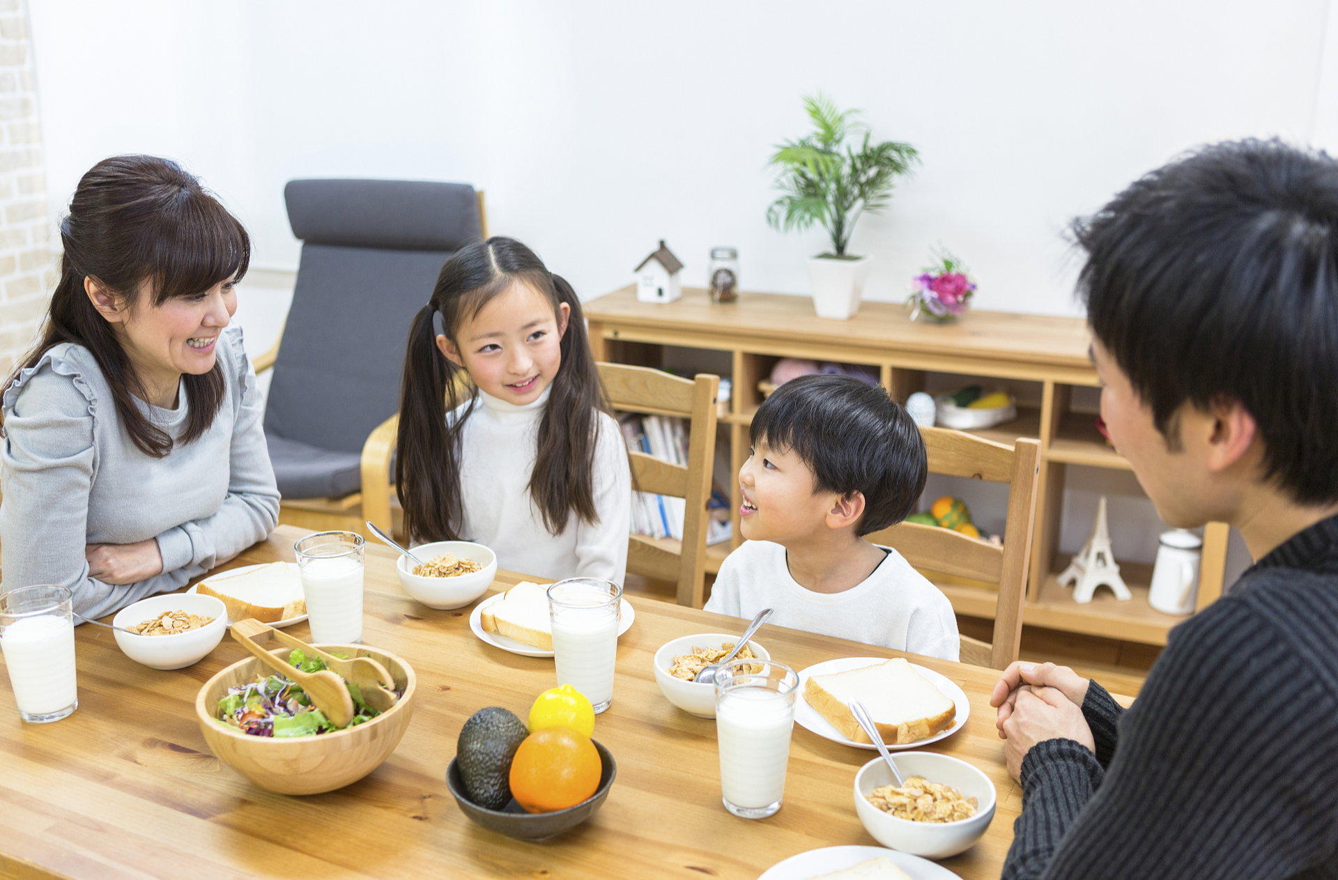 息屏行动，在数字洪流中唤回家的温暖