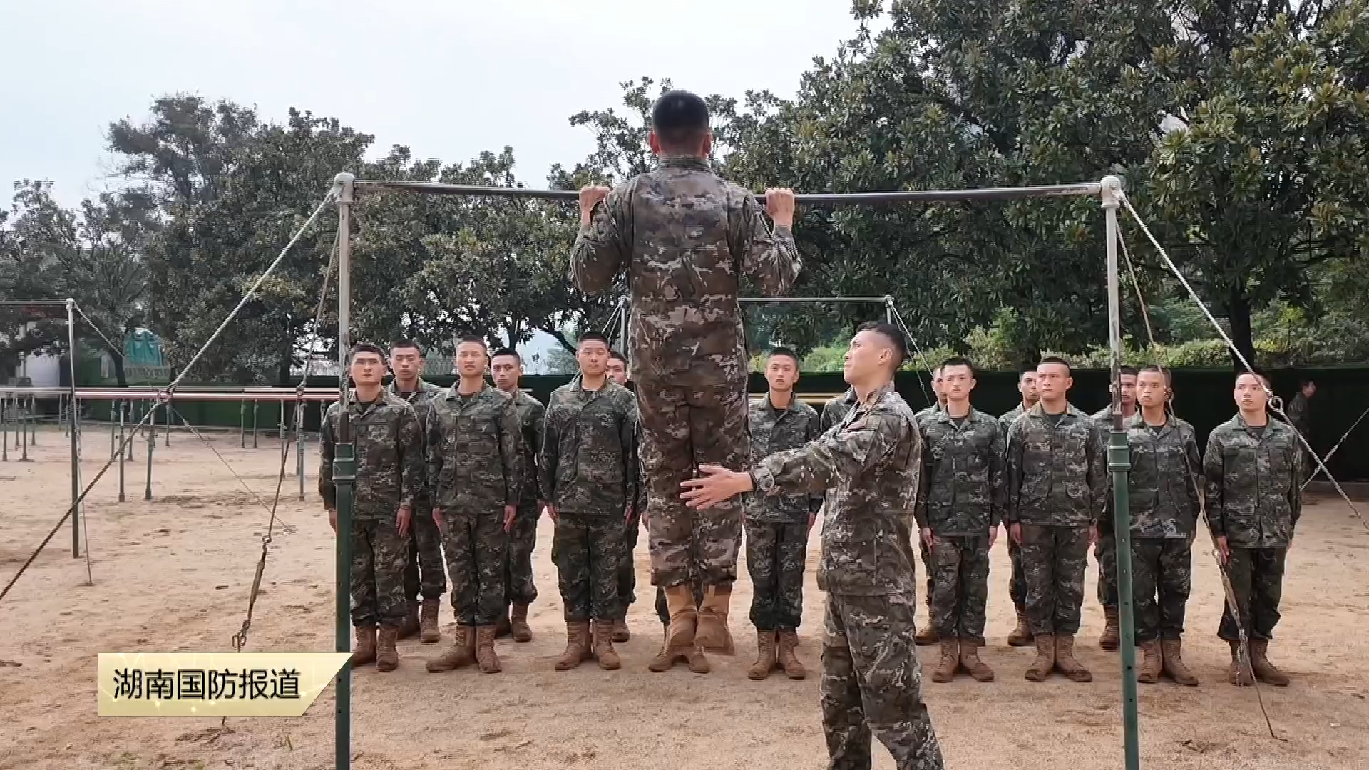 武警湖南总队新兵团扎实开展新兵基础训练