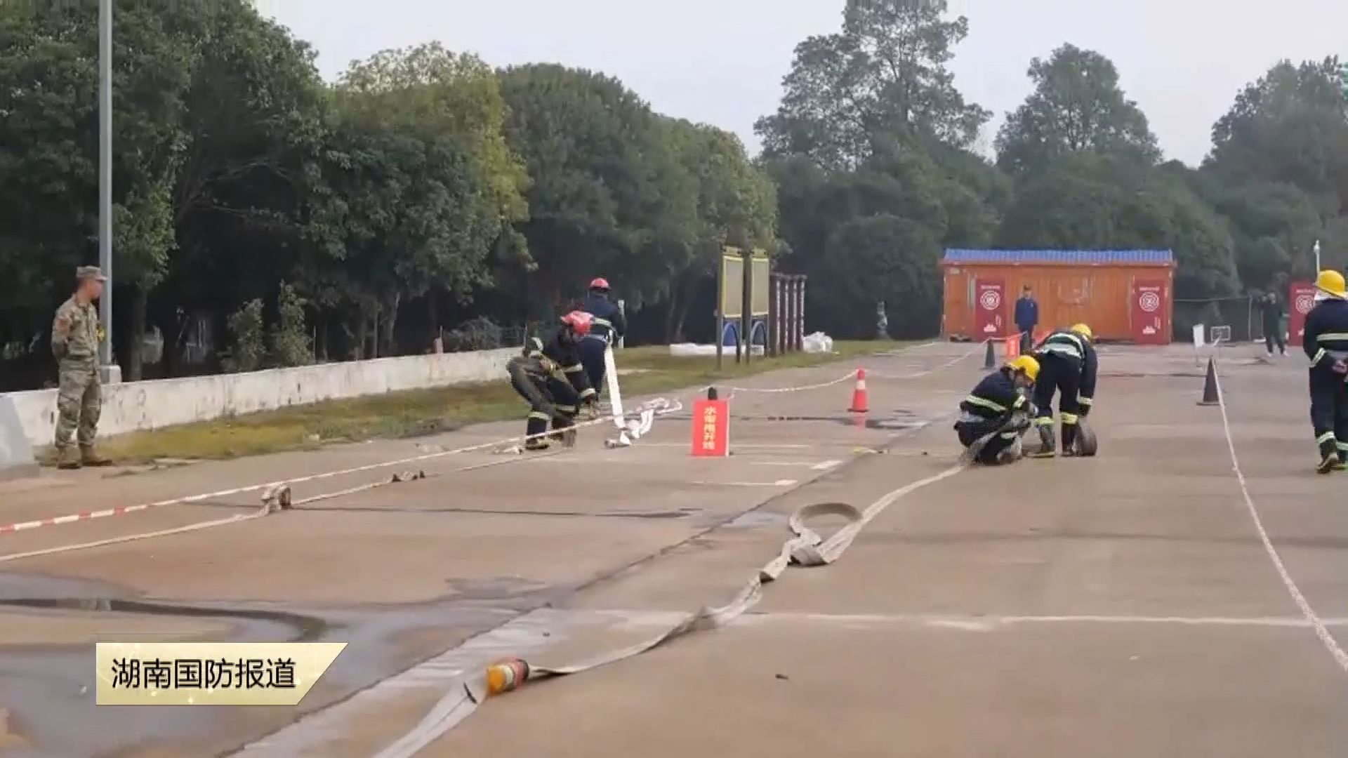 浏阳380余名消防“尖兵”同场竞技