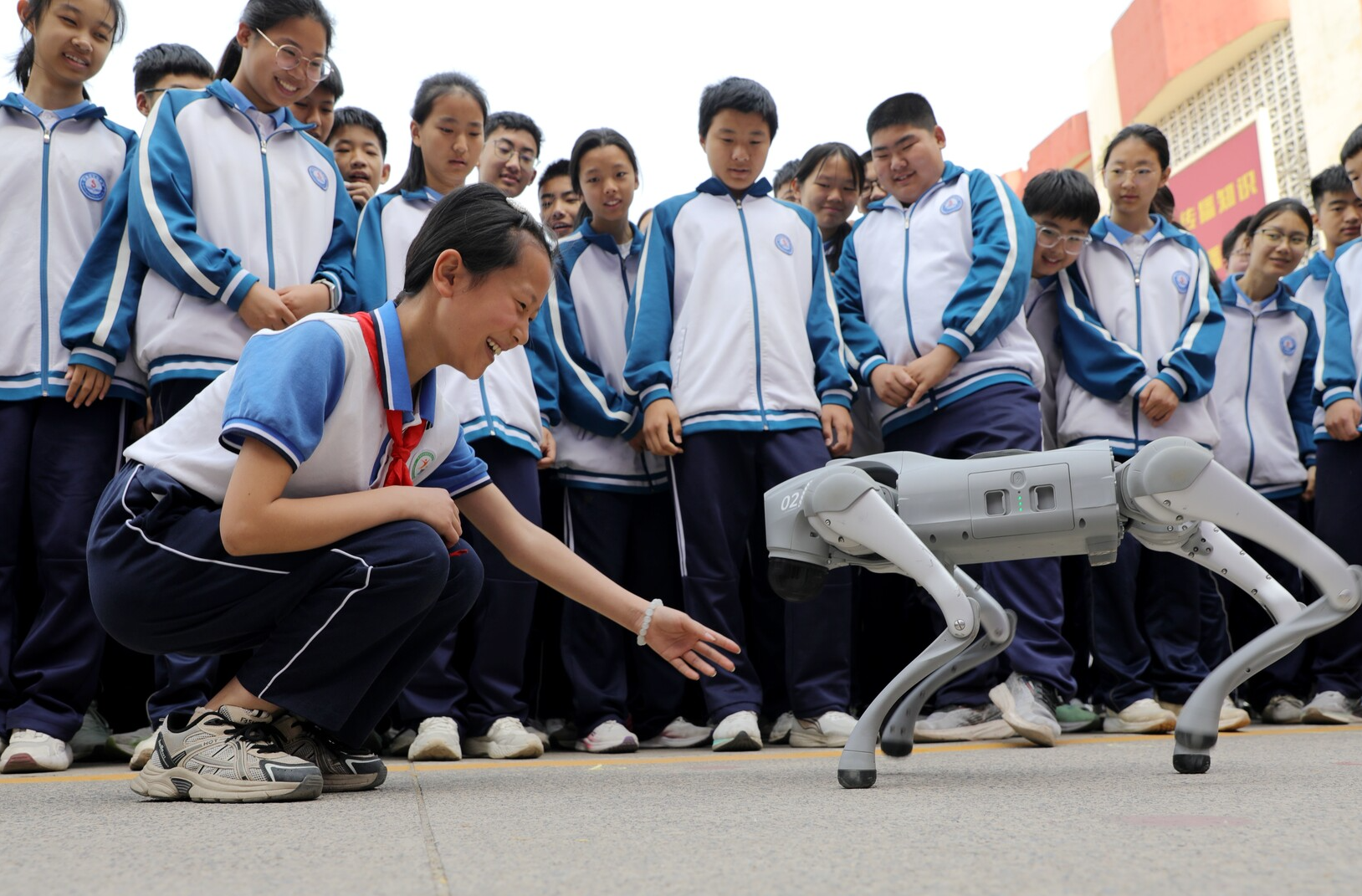 笔记来了，加强中小学科技教育这样做